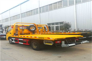 响水附近拖车救援搭电